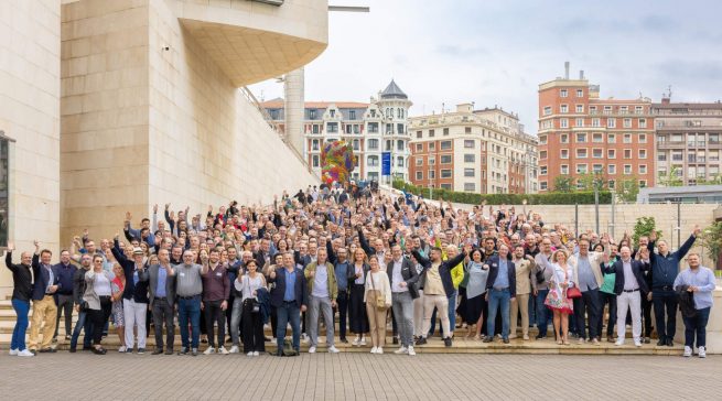 300 Teilnehmer erfreuten sich natürlich auch an den Schönheiten Bilbaos.