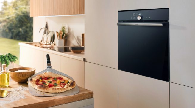 Gorenje Pizzaofen PizzaPlus als Einbaubackofen.