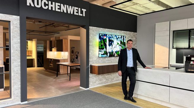 Um den Kunden noch mehr Service zu bieten, erweiterte Medimax Dallgow sein Sortiment im November 2022 um den Geschäftsbereich „Küche“.