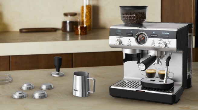 Krups Espressomaschine Precision mit 4 Getränkeeinstellungen.