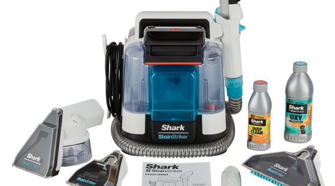 Shark Flecken- und Polsterreiniger StainStriker mit Aufsatz für Haustierflecken.