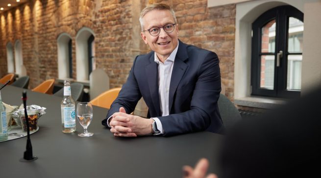 Peilt ein Wachstums-Plus von mehr als 3% an: Ceconomy CEO Dr. Karsten Wildberger. Fotos: Ceconomy