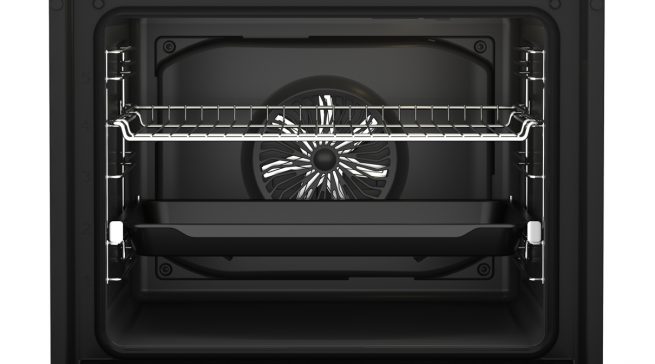 Beko Einbaubackofen BBIM12300XMPEF mit Pyrolyse.