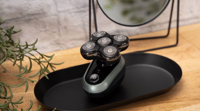 Remington Glatzenrasierer RX7 Ultimate Series mit Akku-Betrieb.