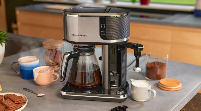 Russell Hobbs Kaffeemaschine Attentiv mit Tassenständer.