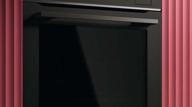 AEG Dampfbackofen ProAssist Serie 9000 mit Sous Vide Funktion.