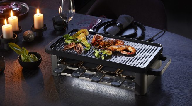 WMF Master Raclette nit Ambiente-Licht.