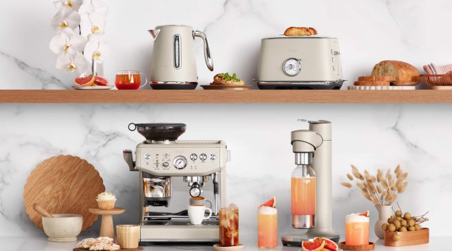 Sage Appliances® erweitert seine Farbpalette um den Farbton Almond Nougat.