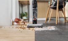 Der BISSELL® CrossWave® OmniForce™ Edge kommt mit schwierigsten Bedingungen zurecht.