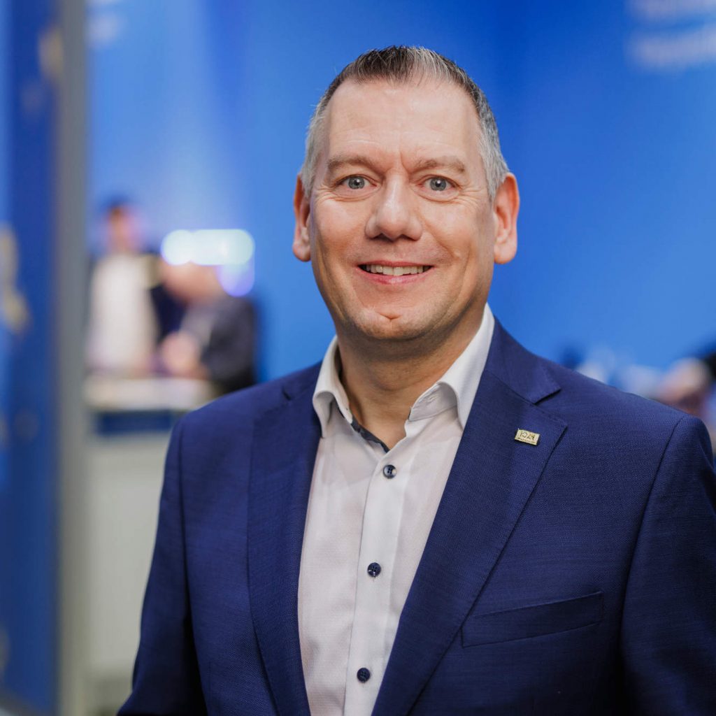 Thilo Dröge, Geschäftsführer Vertrieb bei Wertgarantie sagt: „Der neue Komplettschutz für Ersatzteile soll den Verbraucher bei kleineren Defekten vor Reparaturkosten schützen.“