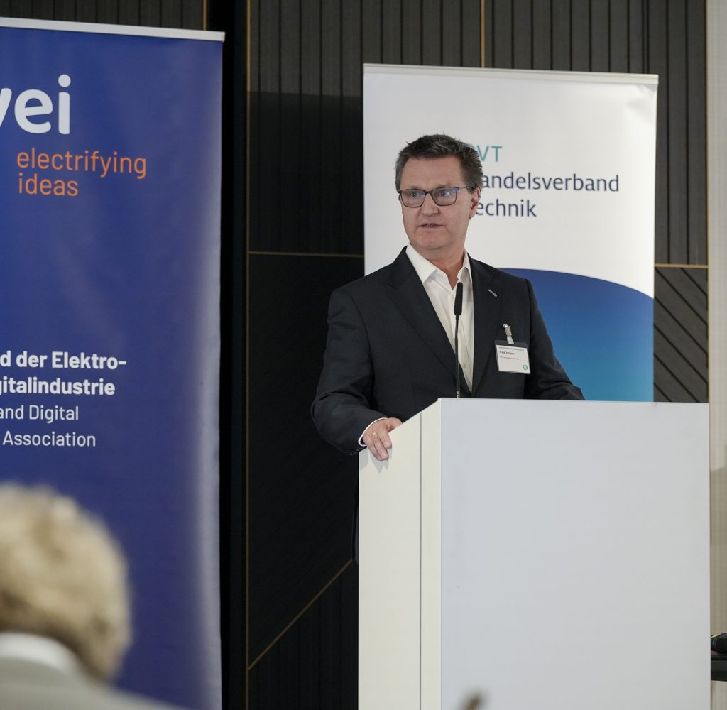 „Handel und Industrie sind sich einig, dass der Fachkräftemangel eine der größten Herausforderungen bei der Umsetzung des Rechts auf Reparatur ist“, Frank Schipper, Vorsitzender Handelsverband Technik (BVT).