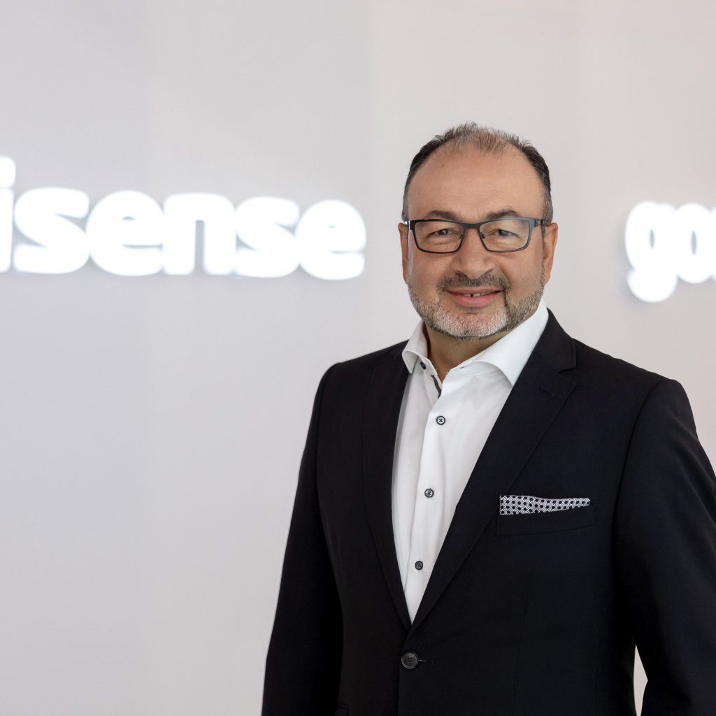 Sühel Semerci, Executive Vice President, nimmt bis auf Weiteres in Personalunion die Stelle des Chief Sales und Marketing Officers (CSMO) wahr.