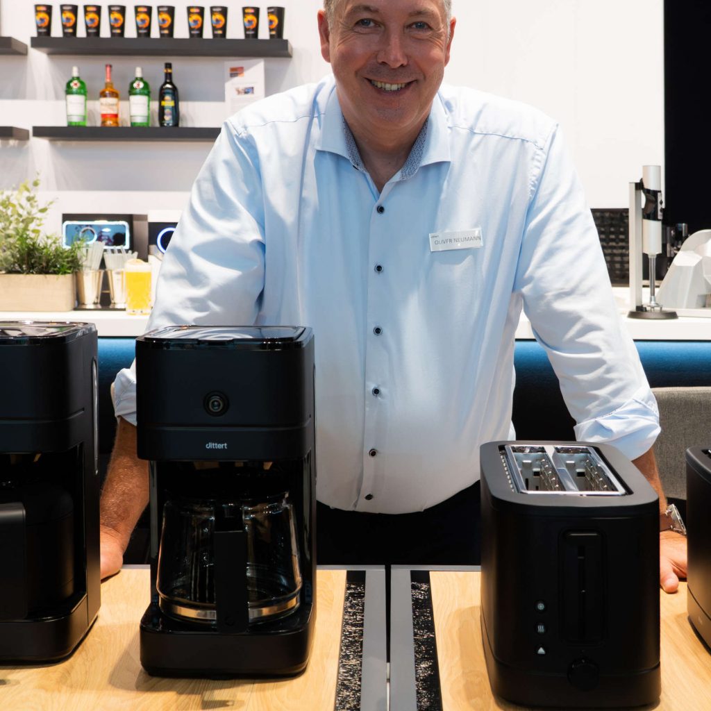 Vertriebsleiter Oliver Neumann betonte die Bedeutung dieser Rückmeldungen: „Für uns ist die Rückmeldung der Partner ein zentraler Bestandteil der Markenentwicklung.“