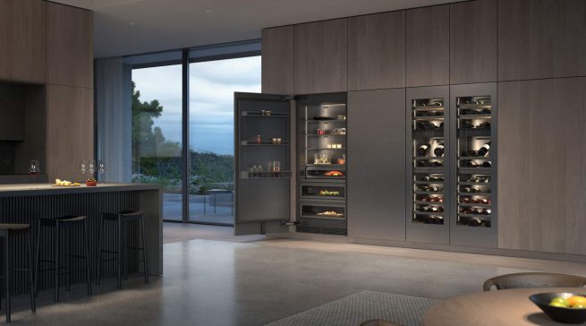 Gaggenau ergänzt die Vario Kältegeräte Serie Expressive um ein automatisches Temperiersystem zur präzisen Weinklimatisierung.