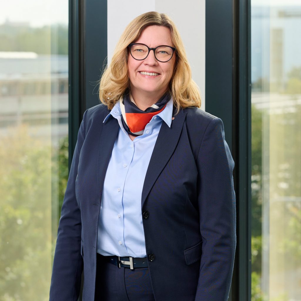 Finanzvorstand Daniela Schreckling bei expert SE.