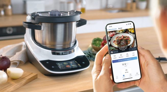 Der Bosch Cookit mit AI Recipe Converter wandelt Online-Rezepte in geführte Kochanleitungen um – ein Schritt in Richtung KI-unterstütztes Kochen im Alltag.