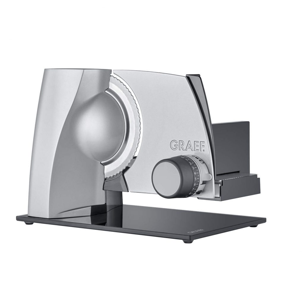 Der Allesschneider ESSENCE vereint kraftvollen Antrieb und eine scharfe Universalklinge