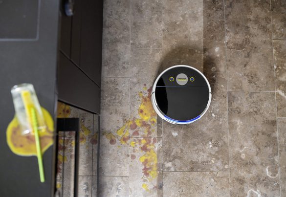 Der „RVF 7“ kombiniert eine gründliche Nassreinigung mittels der bewährten
Kärcher-Walzentechnologie mit einer leistungsstarken Saugfunktion für
Trockenschmutz.