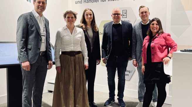 EK Retail in der Insider Lounge: Thomas Rahenkamp (Head of Sales & Marketing Housewares), Susanne Heiduczek (General Manager EK Home Housewares), Nantje Meyer (Head of Category Management), Jochen Pohle (Chief Retail Officer), Daniel Schürmann (Regional Sales Manager) und Bedia Kurt (Fairs & Events Expert (v. l.). Foto: EK Retail