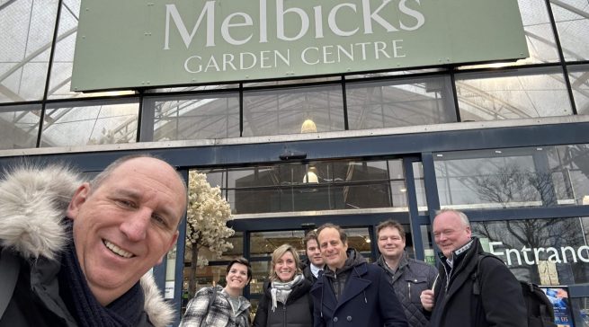 Selfie vorm Melbicks Garden Center. Foto: Daniel Kullmann