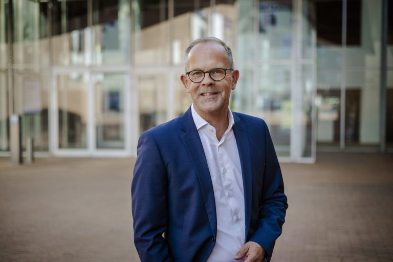 Deutsche Möbelindustrie 2025 weiter im Minus – Küchenmöbel behaupten sich
