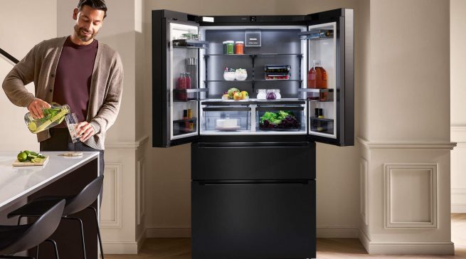 Ebenso mit Gold ausgezeichnet: die Kühl-Gefrierkombination „KFFD 6867“ von Miele.