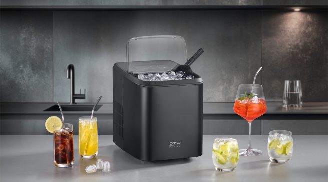 Der Eiswürfelbereiter Clear Ice Advanced präsentiert sich in edlem Mattschwarz.