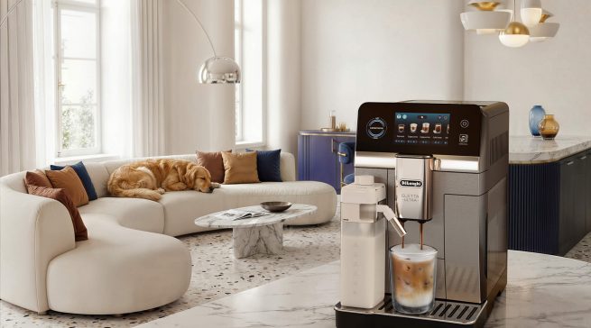 Die „Eletta Ultra“ von De’Longhi bringt den Lieblingscafé-Moment nach Hause – mit großer Rezeptvielfalt von klassisch bis kreativ. Foto: De’Longhi