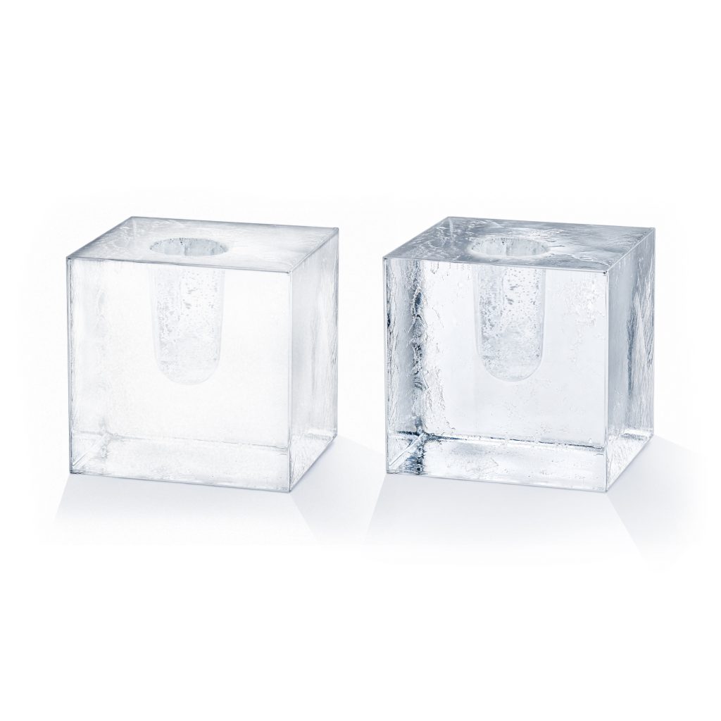 Kristallklare XXL-Eiswürfel mit dem IceCube Pro von CASO Design.