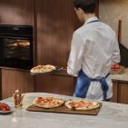 Mit dem neuen „PizzaExpert“-Backofen wollen Electrolux und AEG Pizzagenuss zu Hause garantieren.