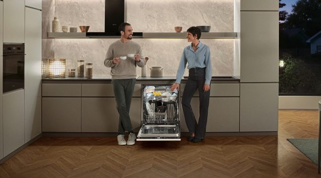 Bauknecht bewirbt seinen mehrfach ausgezeichneten „MaxiSpace“-Geschirrspüler mit einer reichweitenstarken Multichannel-Kampagne. Das Modell überzeugt unter anderem durch mehr Innenraum, hohe Energieeffizienz und besonders leisen Betrieb.