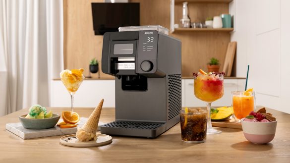Mit der neuen Gorenje 3-in-1 Instant-Eismaschine sind Slushies, Eis und Shaved Ice in kurzer Zeit zubereitet – für unkomplizierten Eis-Genuss ohne lange Wartezeit.