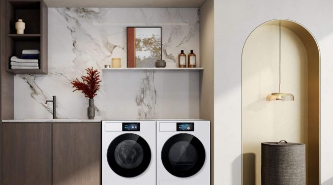 Ausgewählte Samsung Waschmaschinen, Waschtrockner und Geschirrspüler erfüllen bereits die Anforderungen des EU-Verhaltenskodex für Energy Smart Appliances. Über die Funktion „Optimal Scheduling“ in SmartThings Energy können die Geräte ihren Betrieb automatisch an Zeiten mit besonders günstigen Energiebedingungen anpassen.