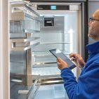 Die Türgriffe Diagnose-Tools unterstützen das Service-Team von Liebherr bei der präzisen Fehleranalyse