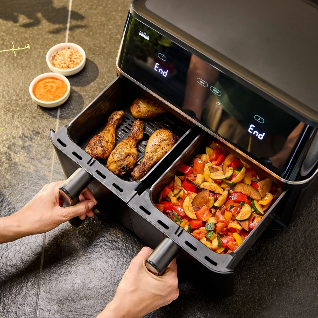 Energiesparend und vielseitig: Zwei getrennte Garkörbe bieten Backofen-Leistung und AirFrying parallel – für eine komplette Mahlzeit ohne großen Aufwand.