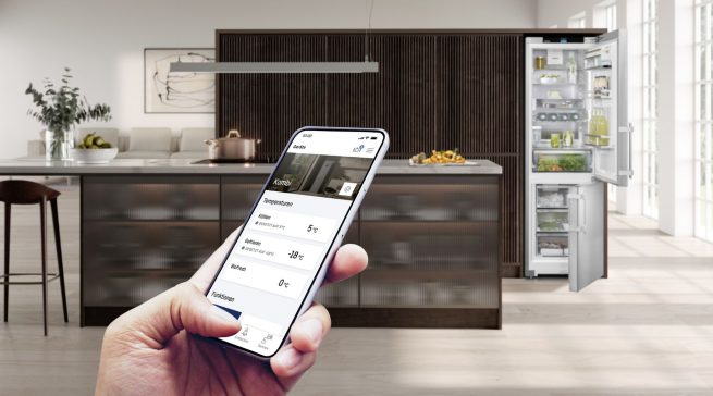 Die aktualisierte SmartDevice-App ermöglicht die Fernsteuerung ausgewählter Funktionen vernetzter Kühl- und Gefriergeräte von Liebherr.