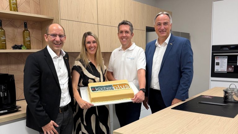 Hausgeräte Depot erweitert Standort Schorndorf um Küchenstudio