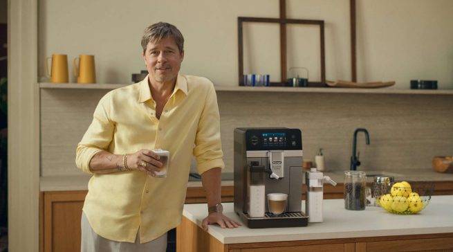 Always Perfetto – Brand Ambassador Brad Pitt zelebriert individuellen Kaffee-Genuss in der neuen Kampagne. (©De‘Longhi)