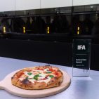 Die neue Generation des PizzaPlus Backofen von Gorenje. Ofenfrische Pizza jetzt in 2 Minuten.