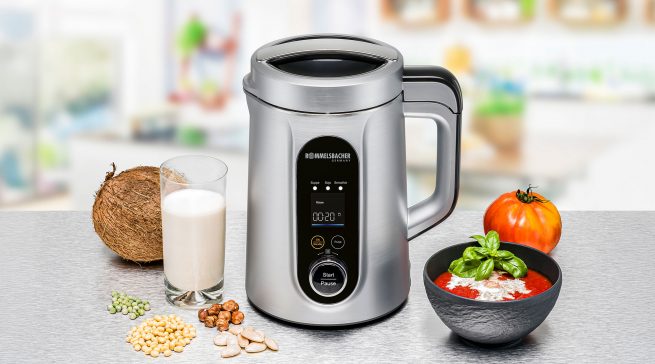 Mit dem Veggie Drink & Suppen Bereiter SVD 1400 „Vera“ von Rommelsbacher lassen sich Pflanzendrinks, Suppen und weitere Speisen individuell und energiesparend selbst zubereiten.