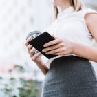 Die digitale Brieftasche d-you soll Identitätsnachweise auf dem Smartphone ermöglichen. Laut Bitkom wollen 53 Prozent der Erwachsenen in Deutschland die Wallet künftig nutzen.