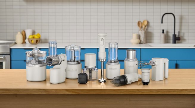 Die KitchenAid Go Cordless-Kollektion ist neben Matt Schwarz jetzt auch in Porcelain White erhältlich. Die neue Farbvariante umfasst das gesamte kabellose Küchengerätesortiment. (Bild: KitchenAid)