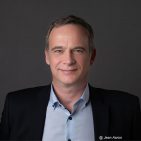 Loïc Moutault übernimmt zum 1. Oktober 2026 die Position des Chief Executive Officer bei Groupe SEB und soll die laufende Transformation des Konzerns weiterführen.