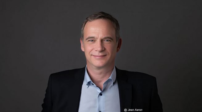 Loïc Moutault übernimmt zum 1. Oktober 2026 die Position des Chief Executive Officer bei Groupe SEB und soll die laufende Transformation des Konzerns weiterführen.