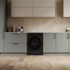 Der LG HPWD116BA kombiniert bis zu elf Kilogramm Waschkapazität mit schonender Wärmepumpentrocknung und automatischer Waschmitteldosierung.
