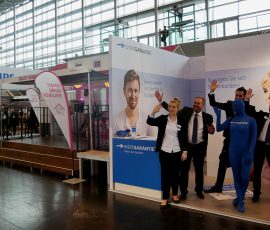 Tageslicht erhellt die Halle 6 auf dem Düsseldorfer Messegelände und gibt somit der EP:Ausstellung eine lockere, freundliche Atmosphäre. EP-2016-16