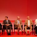 Stellten sich den Fragen der Journalisten (v.li.): Dr. C. Göke, CEO Messe Berlin, J. Heitheker, IFA-Direktor, J. Boyny, GfK Global Director Consumer Electronics, und H.-J. Kamp, Aufsichtsratsvorsitzender der gfu, Gesellschaft für Consumer & Home Electronics. Moderation: Conny Czymoch. Stellten sich den Fragen der Journalisten (v.li.): Dr. C. Göke, CEO Messe Berlin, J. Heitheker, IFA-Direktor, J. Boyny, GfK Global Director Consumer Electronics, und H.-J. Kamp, Aufsichtsratsvorsitzender der gfu, Gesellschaft für Consumer & Home Electronics. Moderation: Conny Czymoch.