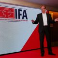 „In jeder Sekunde werden auf der Welt 50 Kleingeräte verkauft“, so Udo Jansen, GfK Global Director Small Domestic Appliances. „In jeder Sekunde werden auf der Welt 50 Kleingeräte verkauft“, so Udo Jansen, GfK Global Director Small Domestic Appliances.