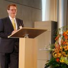 Manfred Handke, Vorstandsvorsitzender der WIR-Initiative, sieht bei vielen Händlern noch kräftigen Optimierungsbedarf bei ihren Webseiten. Manfred Handke, Vorstandsvorsitzender der WIR-Initiative, sieht bei vielen Händlern noch kräftigen Optimierungsbedarf bei ihren Webseiten.