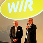 Die Kassenprüfer (v.li) Karl-Heinz Henn, Euronics Henn aus Idelberg im Westerwald und Klaus-Dieter Müller, EP:Müller aus Ruppichteroth bei Köln, gaben grünes Licht für die Entlastung des Vorstandes, die einstimmig erfolgte. Die Kassenprüfer (v.li) Karl-Heinz Henn, Euronics Henn aus Idelberg im Westerwald und Klaus-Dieter Müller, EP:Müller aus Ruppichteroth bei Köln, gaben grünes Licht für die Entlastung des Vorstandes, die einstimmig erfolgte.